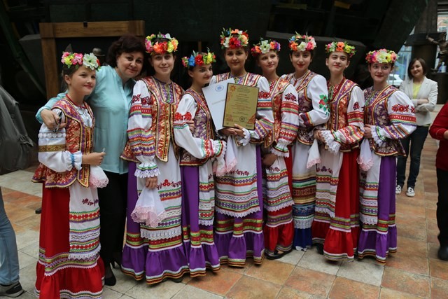 Ансамбль народной песни «Зоренька» им Н. Овагьян